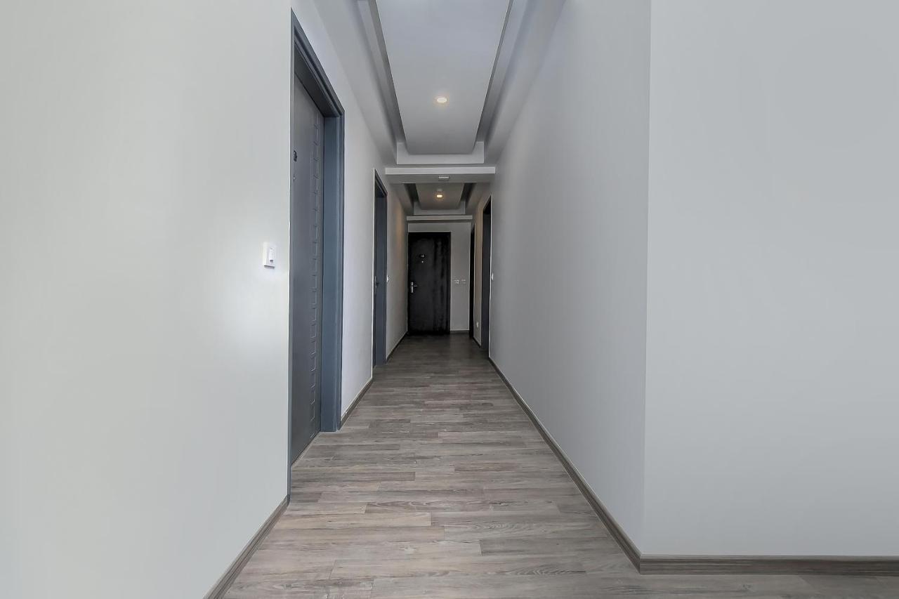 Oyo Townhouse 044 Sector 14 Gurugram Hotel Gurgaon Exterior photo