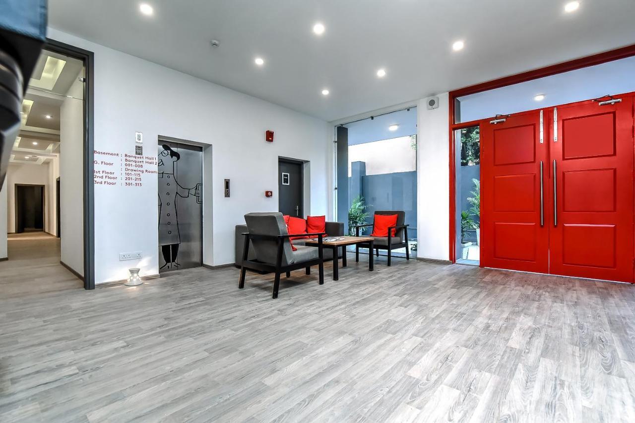Oyo Townhouse 044 Sector 14 Gurugram Hotel Gurgaon Exterior photo