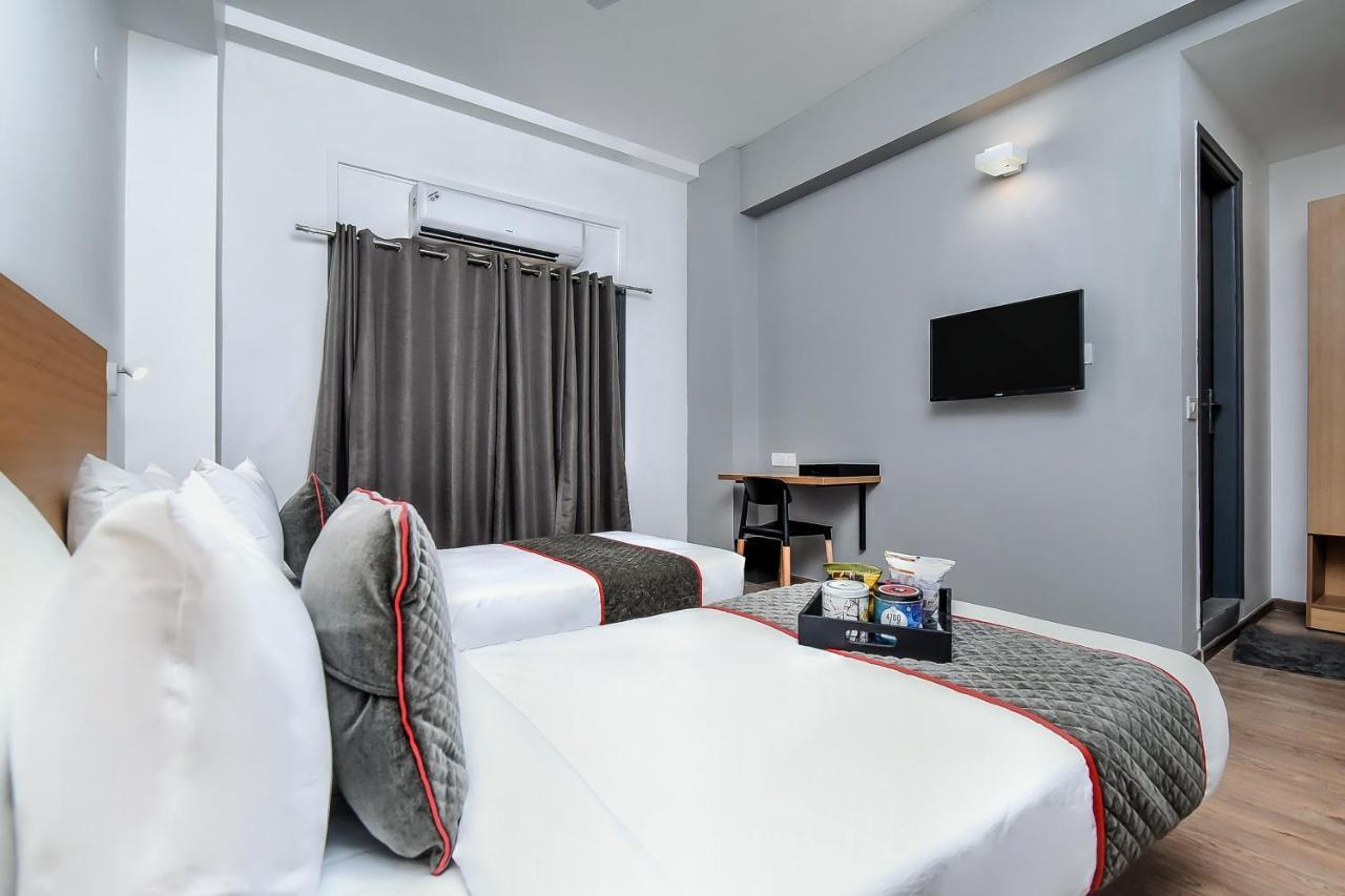 Oyo Townhouse 044 Sector 14 Gurugram Hotel Gurgaon Exterior photo